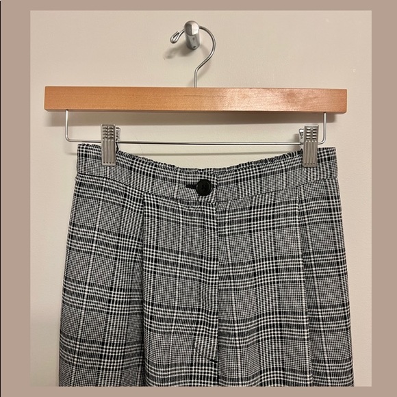 🍯 Plaid pleated trousers / pants • H&M • black & white - Picture 4 of 5